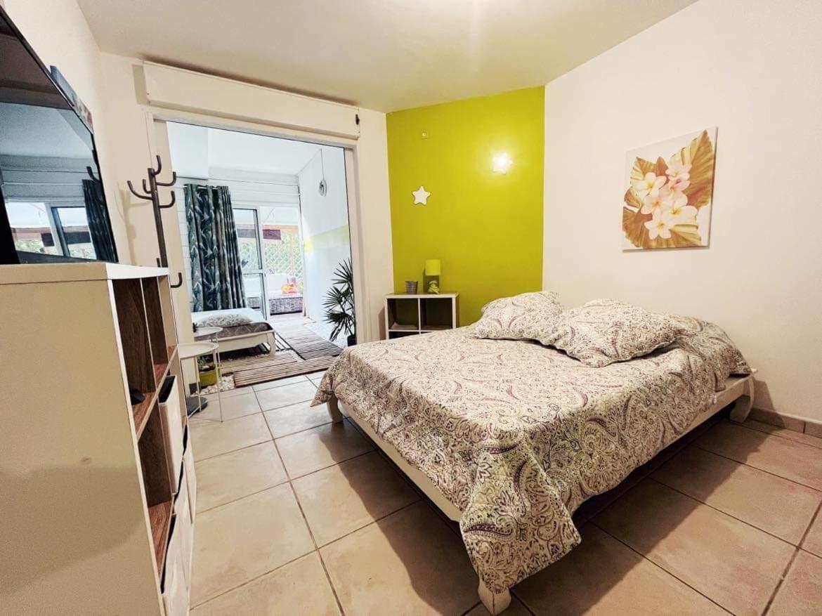 סיינט ג'וזף Le Nid D'Amour Avec Sa Piscine Et Jacuzzi Chauffes מראה חיצוני תמונה
