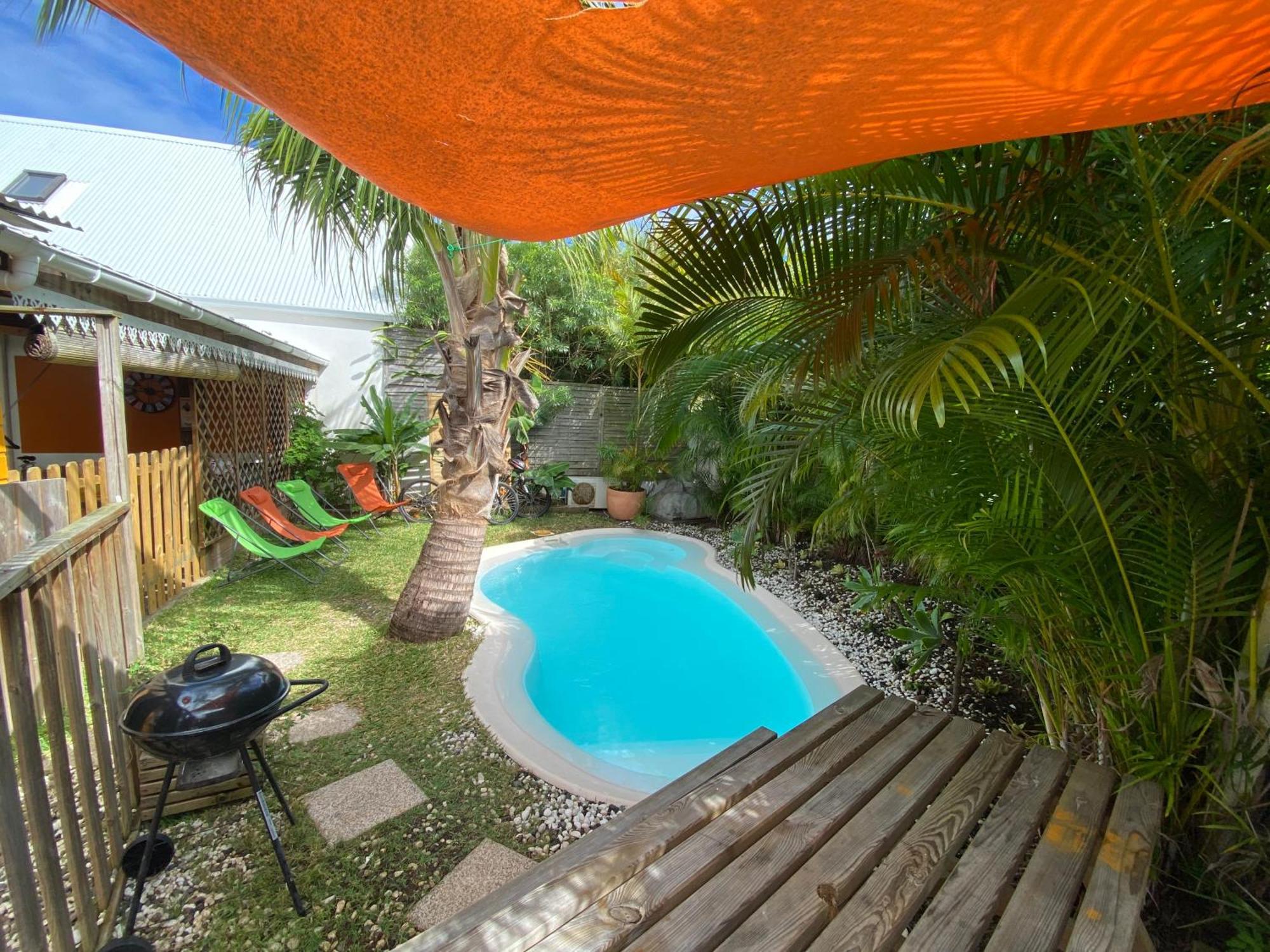 סיינט ג'וזף Le Nid D'Amour Avec Sa Piscine Et Jacuzzi Chauffes מראה חיצוני תמונה
